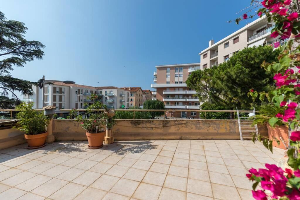 Appartement grande terrasse à coté Monaco&plage Saint-Antoine  Extérieur photo